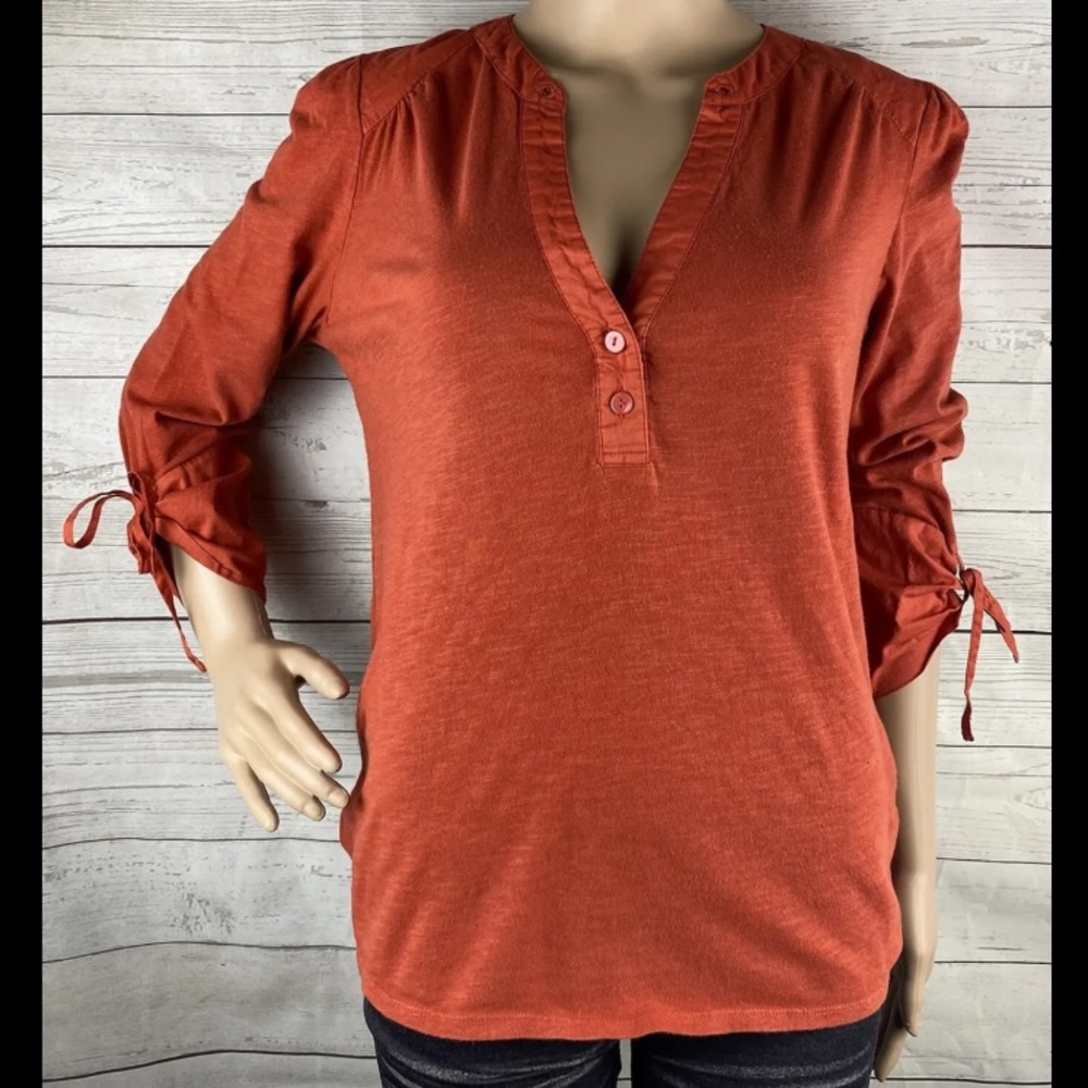 Caribbean Joe V-Neck Shirt 🌺 Tied Sleeves